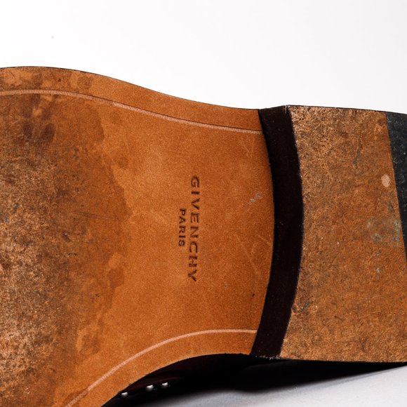 Givenchy Elegant Burgundy Suede Studded Boots - Picture 5 of 9